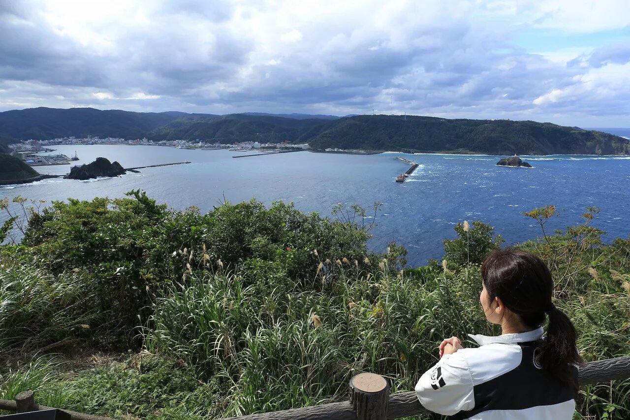 矢口あやはさんと航く、奄美大島泊地紹介（3） 名瀬編 ｜ KAZI online