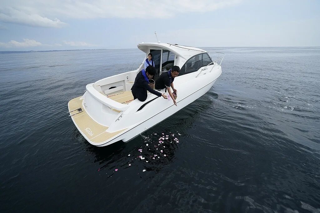 海洋散骨という選択肢｜佐島マリーナの特別プラン ｜ KAZI online｜海