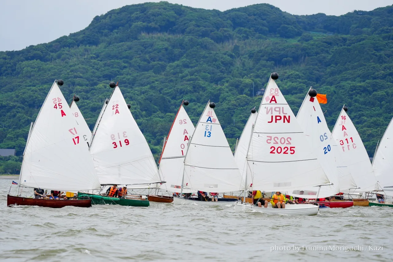 第32回 全日本A級ディンギー選手権｜1日目写真集 ｜ KAZI online