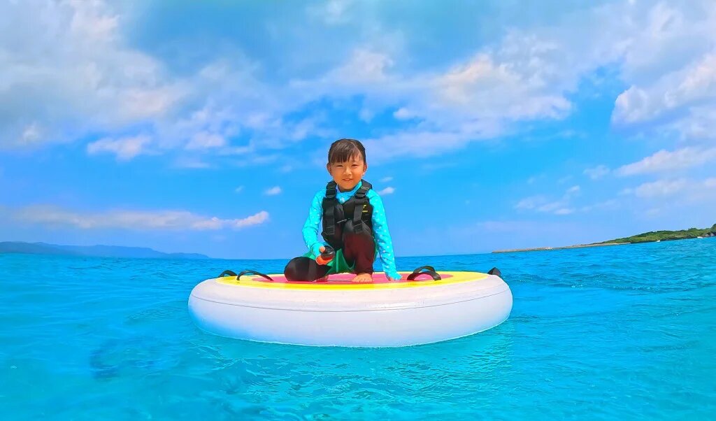沖縄県で人気の新感覚水上アクティビティー「Wheeebo」が、滋賀県の